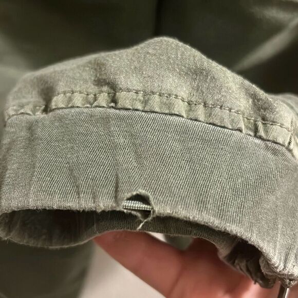 ✨Barneys New York Olive Green Rio Sz 29 Joggers✨ - Picture 7 of 8